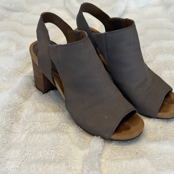 Lucky Brand Women's Saundra - Picture 4 of 5